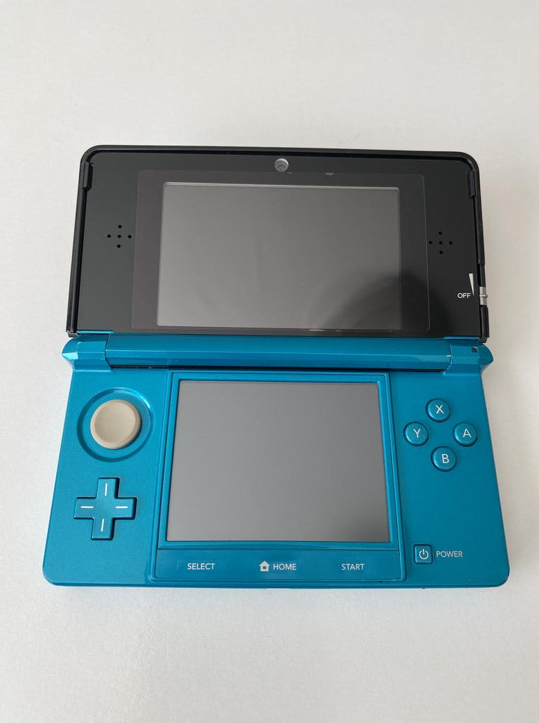 Sale Nintendo 3DS in Aqua Blue