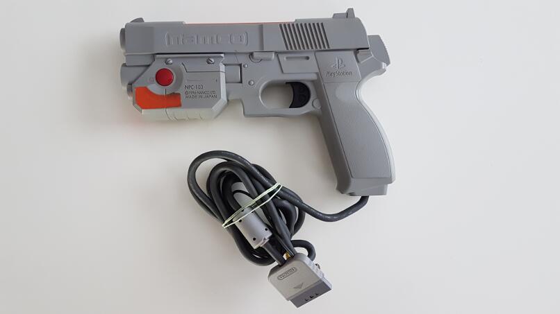 Coffret Point Blank + G-Con 45 Playstation 1 PAL CIB RARE Coffret Point Blank + G-Con 45 Playstation 1 PAL CIB RARE