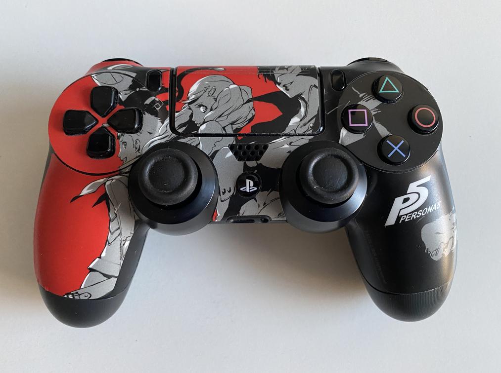 Persona 5 Dual Shock controller for PS4 deals