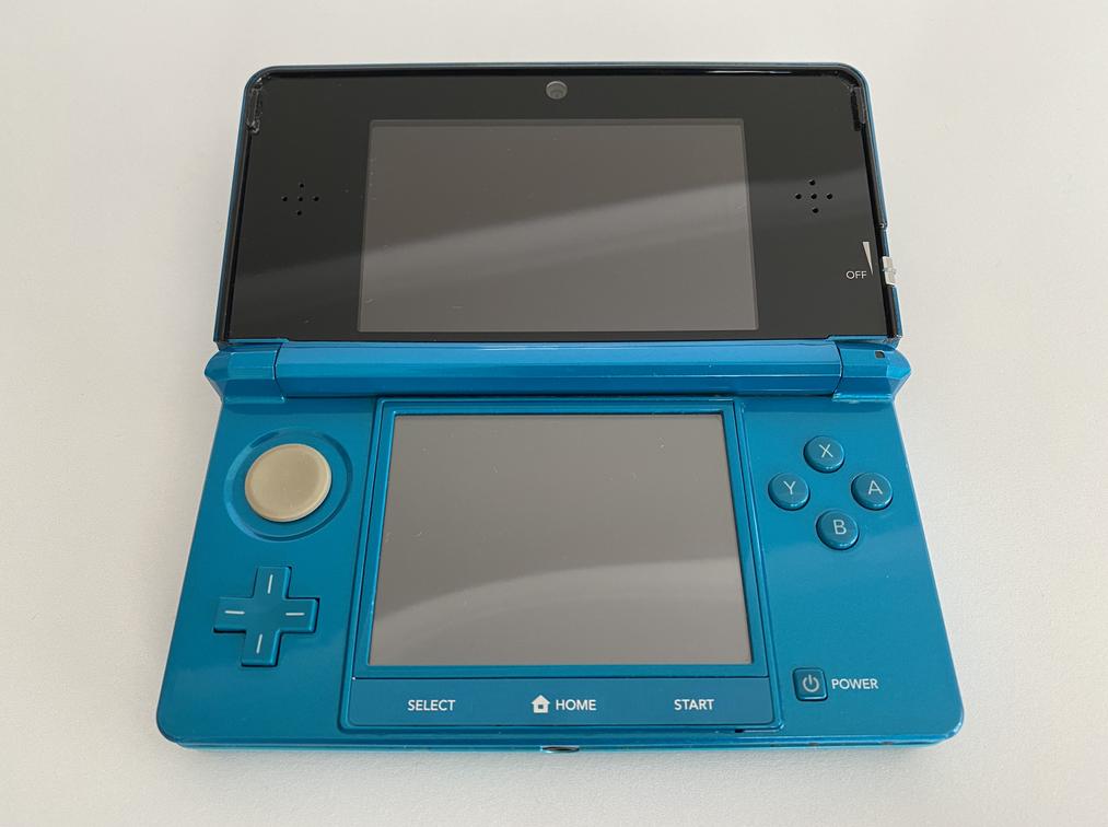 Nintendo 3DS authentic XL in Blue Sold As Is Untested