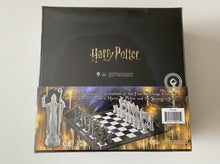 Load image into Gallery viewer, Harry Potter The Noble Collection Wizard Chess Set