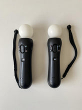 Load image into Gallery viewer, Sony PlayStation 4 PS4 2x Move Motion Controller Boxed