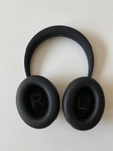 Load image into Gallery viewer, Bose Noise Cancelling Bluetooth Headphones 700 Black