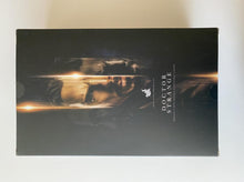 Load image into Gallery viewer, Hot Toys Doctor Strange Multiverse of Madness MMS 645 1-6th Scale Collectible Figure