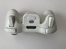 Load image into Gallery viewer, Microsoft Xbox 360 Wireless Controller White