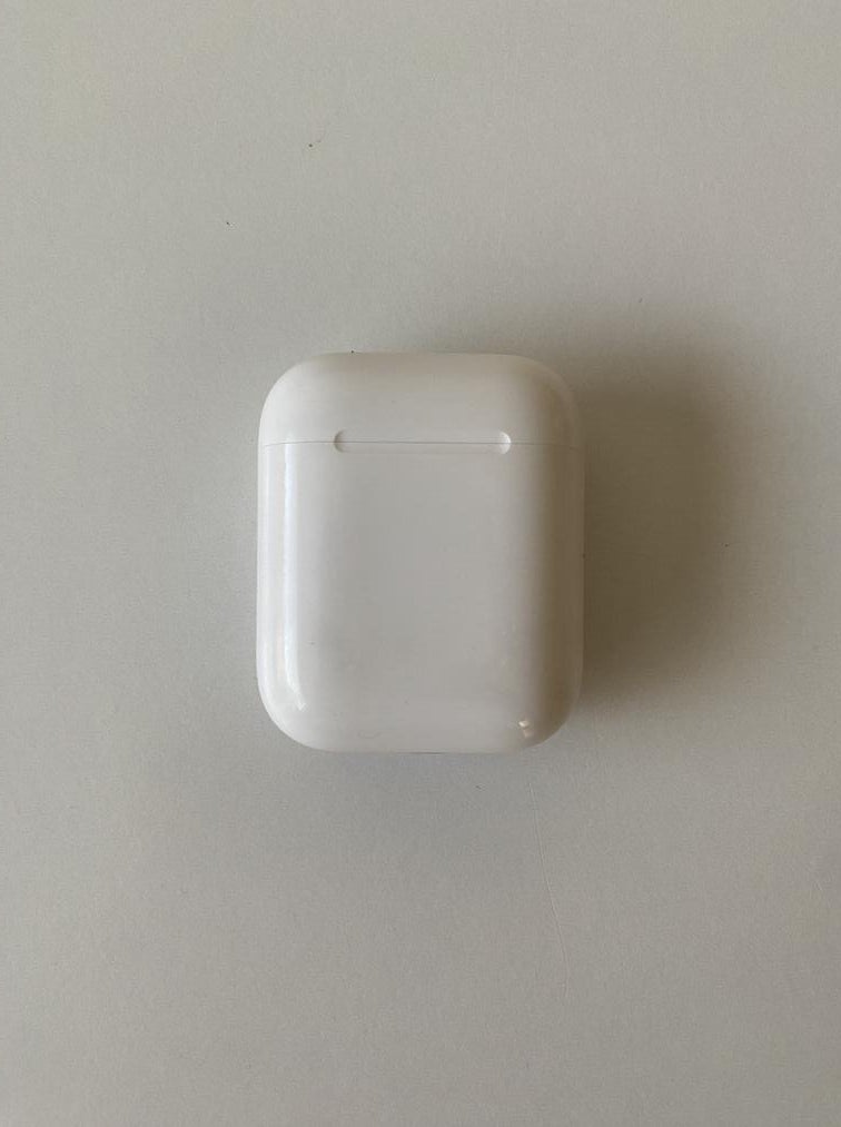 Apple AirPods 2nd Generation with Charging Case