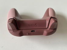 Load image into Gallery viewer, Microsoft Xbox One Wireless Controller Minecraft Pig Edition Boxed