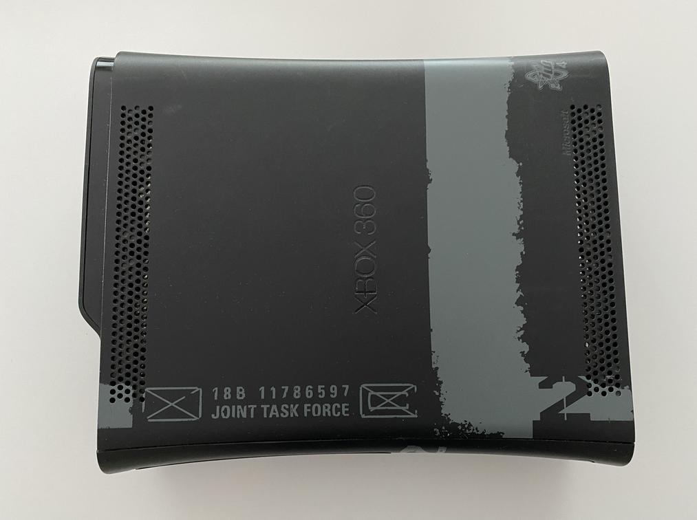 Microsoft Xbox 360 250GB Console Call of Duty Modern Warfare 2 MW2 Edition