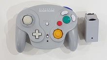 Load image into Gallery viewer, Nintendo GameCube Wavebird Controller with Receiver White DOL-004