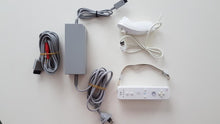 Load image into Gallery viewer, Nintendo Wii Console Bundle White Boxed