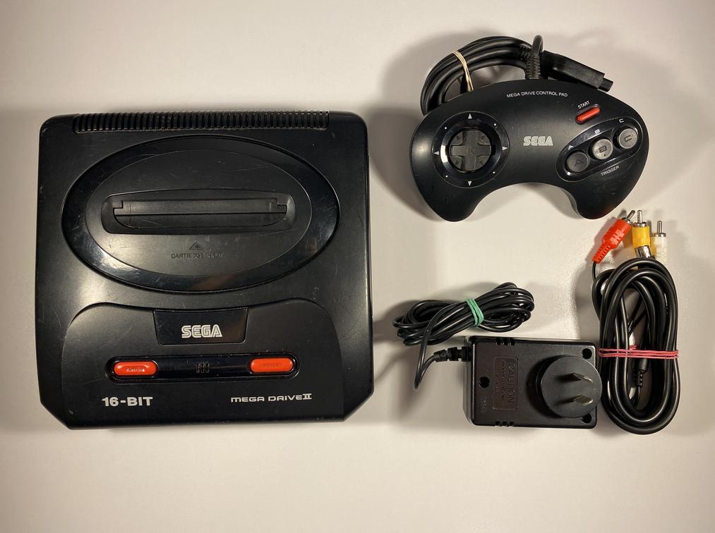 Sega Mega Drive Model 2 Console Bundle PAL | GameFleets