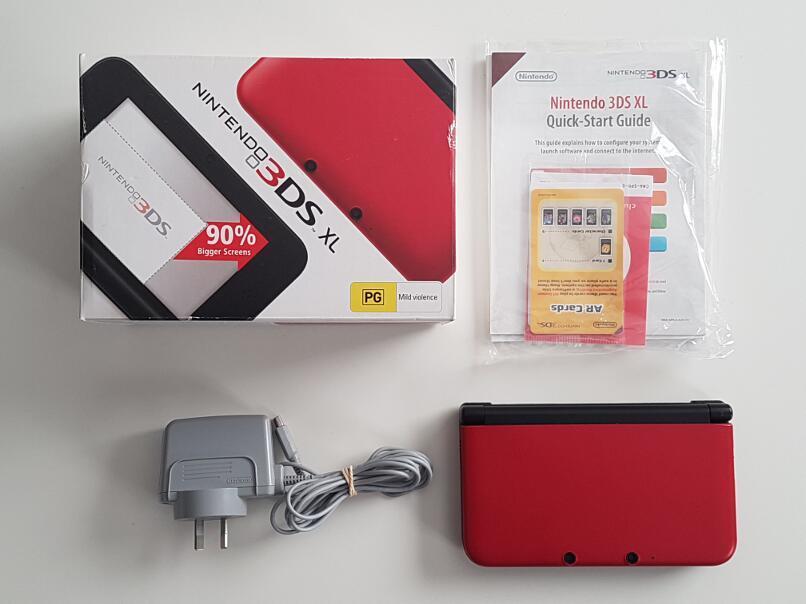 Nintendo 3DS XL on sale Red/Black complete in box